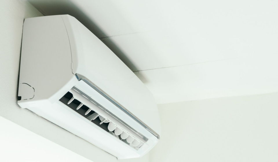 How Regular Aircon Servicing Can Improve Efficiency and Reduce Costs